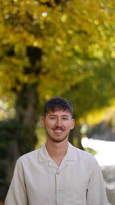 Raphaël Burkhalter ist Jugendpastor bei der Mennonitischen Jugendkommission der Schweiz.