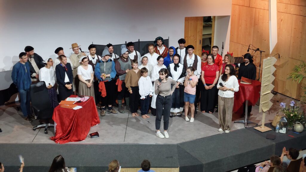 Cinq jours de fête ont marqué les 500 ans de l’anabaptisme à l’église de la Prairie. Crédit photos : Raymonde Klopfenstein